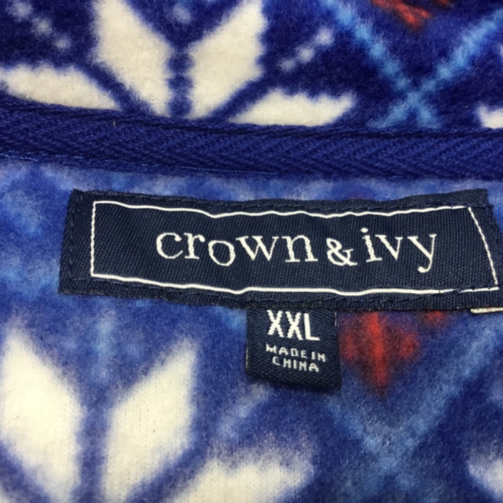 Ski Season Fleece/Nylon Pullover - Picture 8 of 10